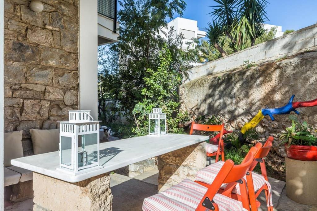 גליפדה Sunny Apartment With 2 Bedrooms And Garden מראה חיצוני תמונה